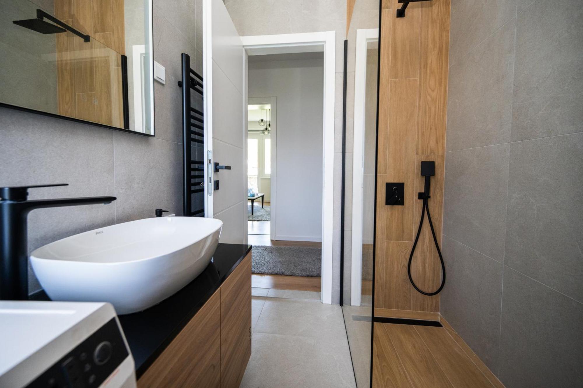 Bright 2Bdr Apartment With Balcony - Free Parking Сараєво Екстер'єр фото