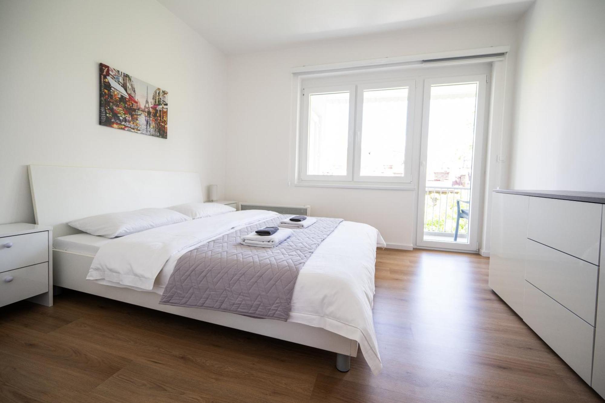 Bright 2Bdr Apartment With Balcony - Free Parking Сараєво Екстер'єр фото