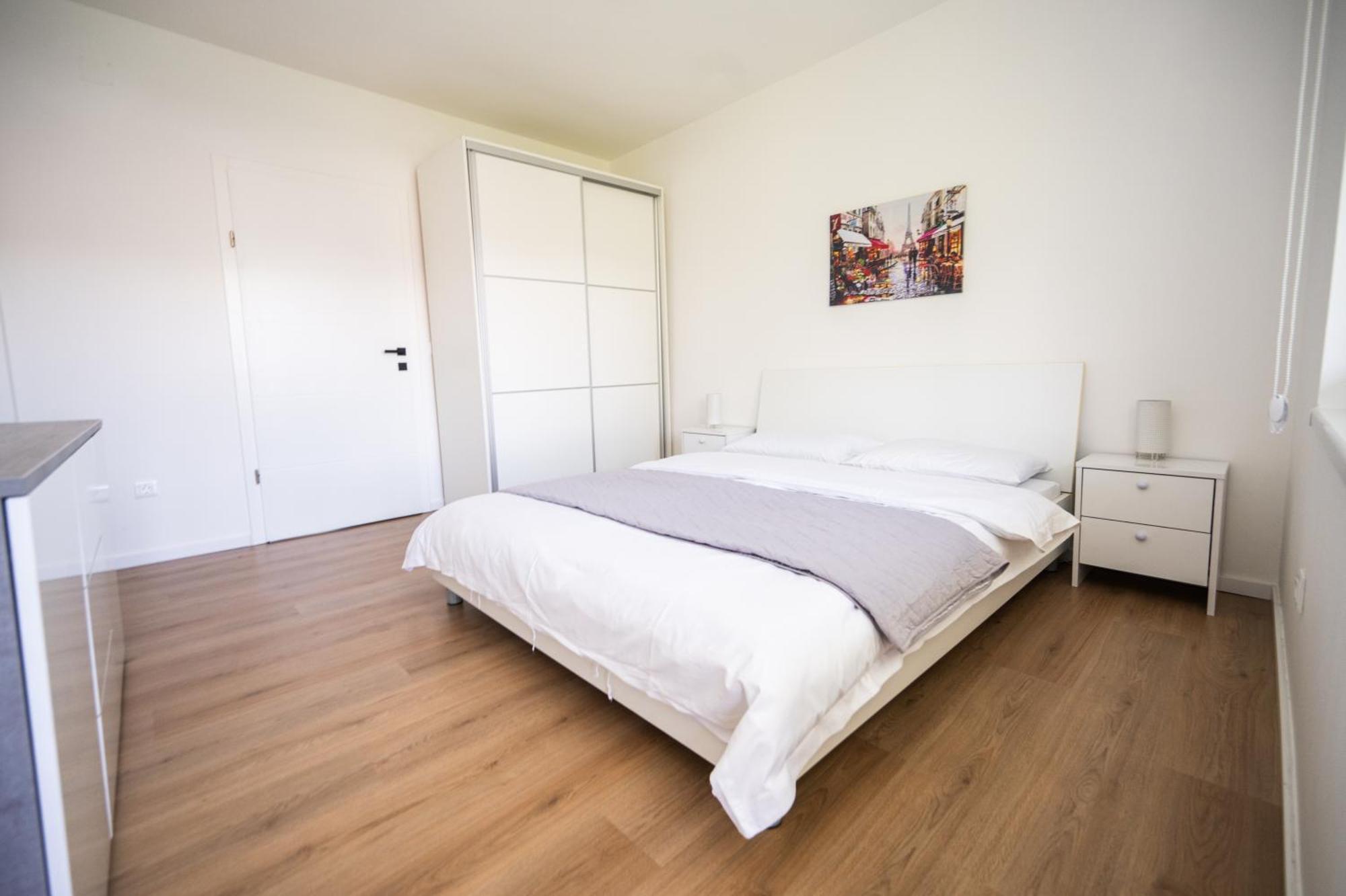 Bright 2Bdr Apartment With Balcony - Free Parking Сараєво Екстер'єр фото