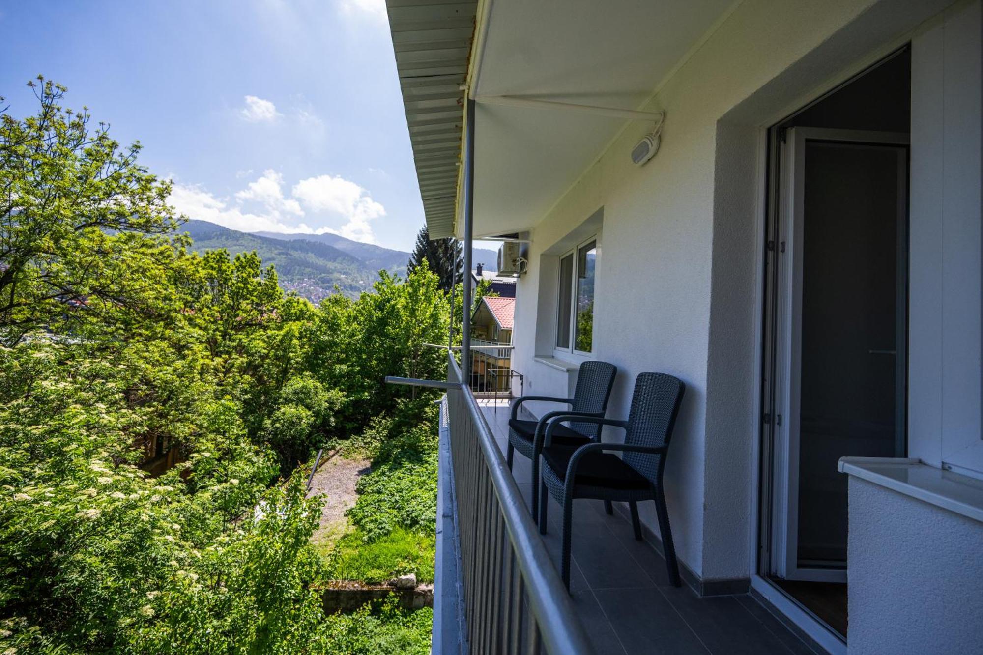 Bright 2Bdr Apartment With Balcony - Free Parking Сараєво Екстер'єр фото